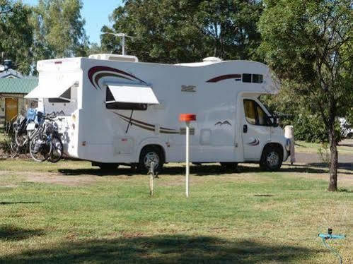 Narrabri Big Sky Caravan Park Екстер'єр фото