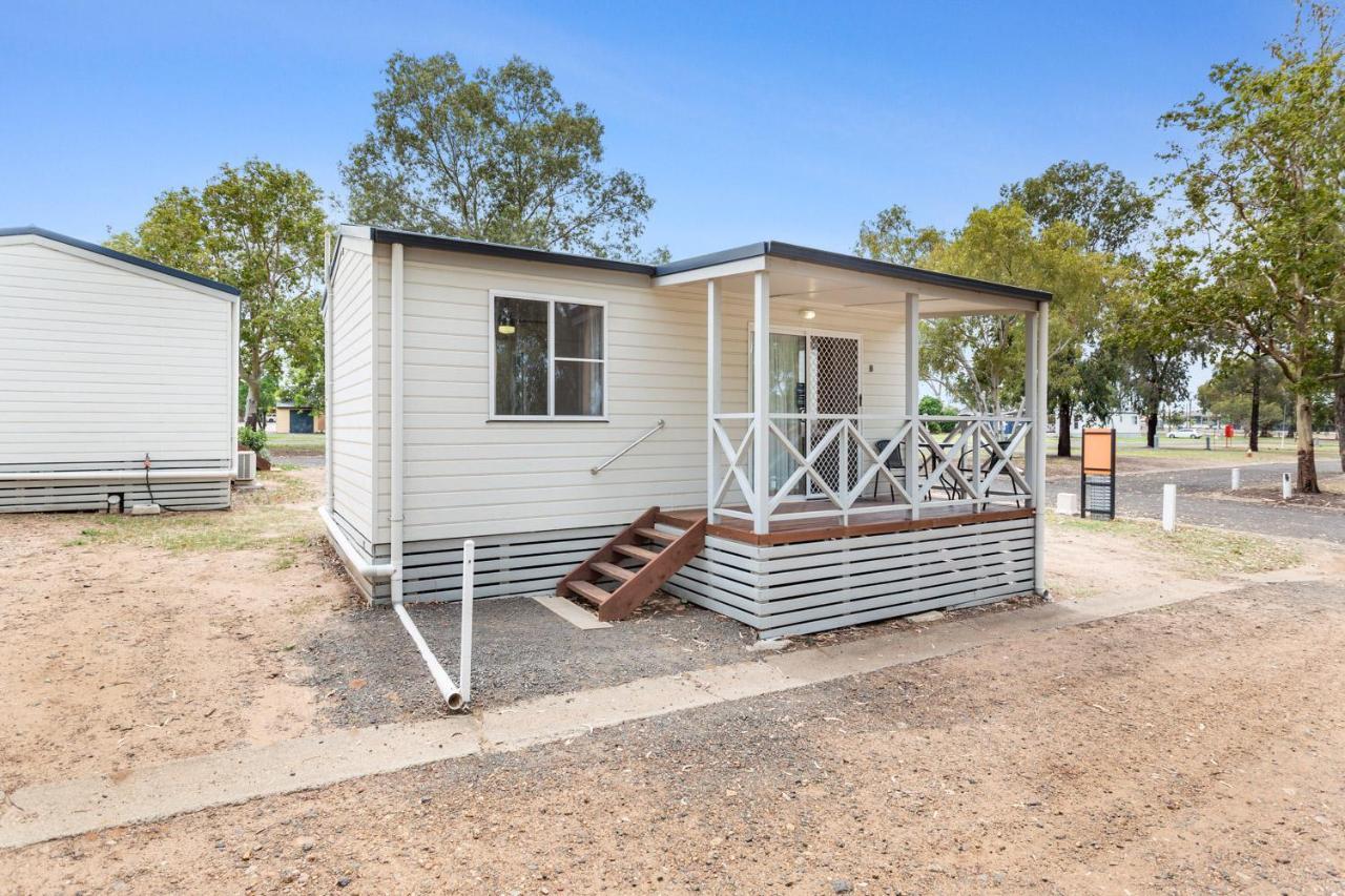 Narrabri Big Sky Caravan Park Екстер'єр фото